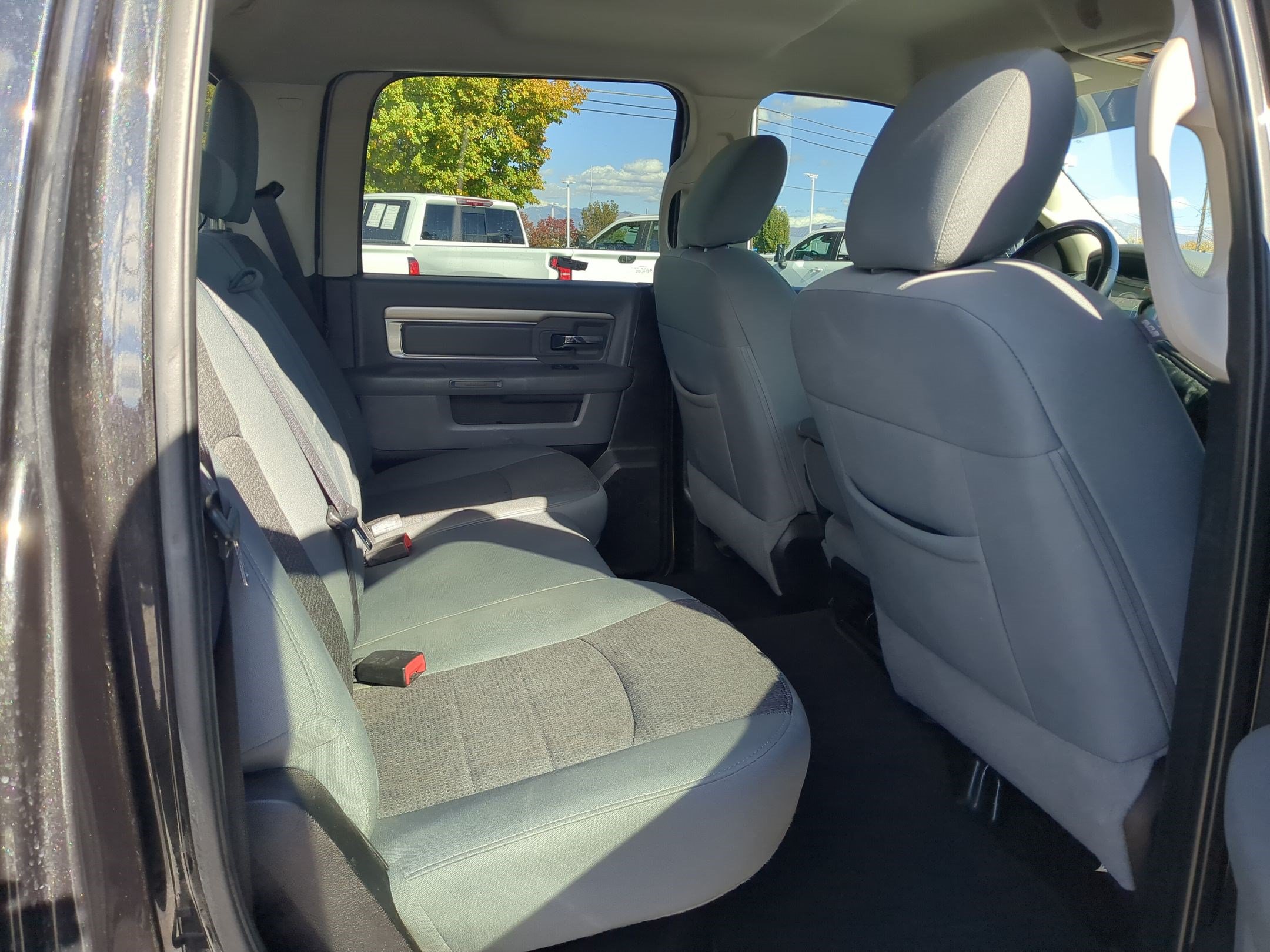 Used 2016 RAM 3500 SLT w/ Comfort Group AWD/4WD image 29