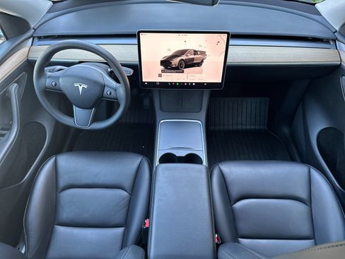 Used 2023 Tesla Model Y Long Range AWD/4WD image 13
