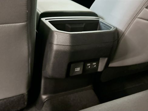 Used 2025 Toyota Tacoma TRD Sport AWD/4WD image 28