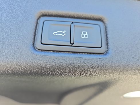 New 2025 Audi Q5 Premium Plus image 13
