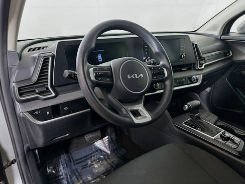 Certified 2023 Kia Sportage LX image 9