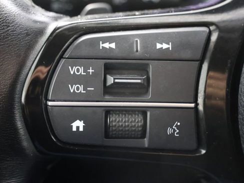 Used 2023 Honda Pilot Touring image 11