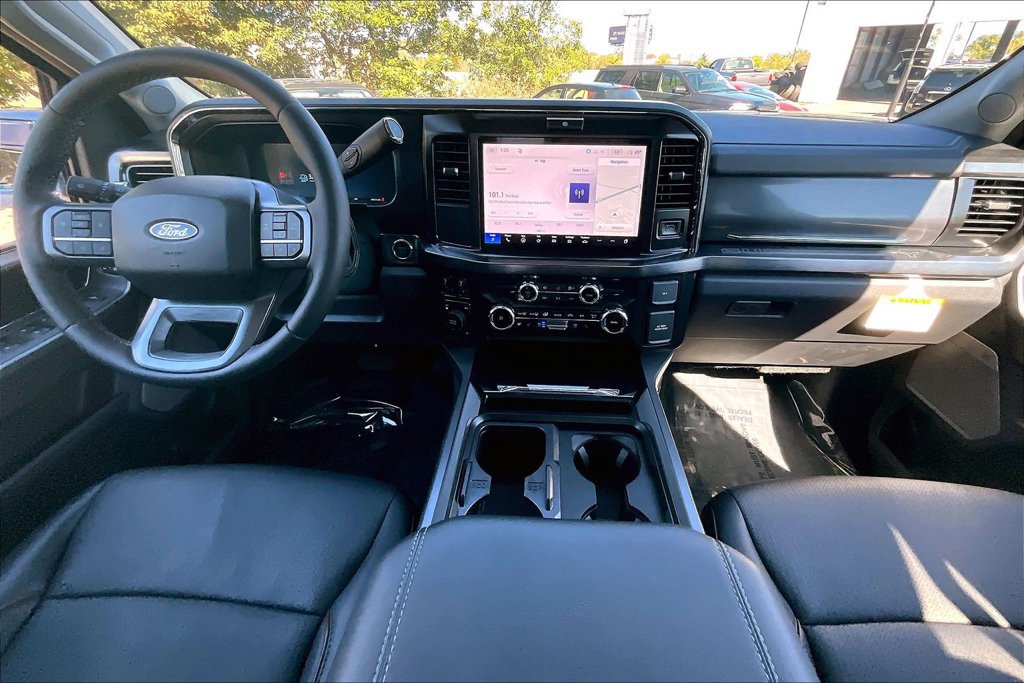 Used 2027 Ford F450 Lariat AWD/4WD image 10