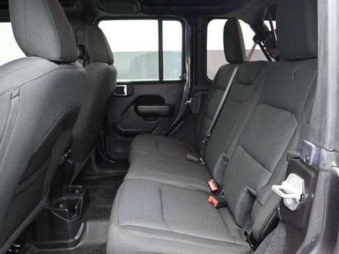 Used 2021 Jeep Wrangler Unlimited Willys image 19
