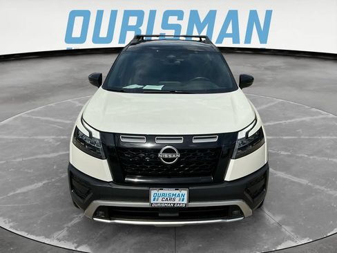 Used 2023 Nissan Pathfinder SV AWD/4WD image 9