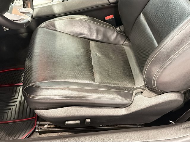 Used 2010 Chevrolet Camaro LT RWD image 17