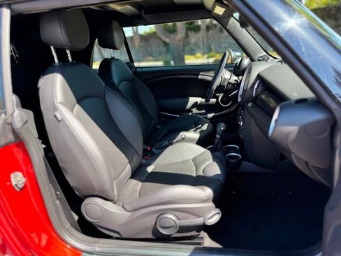 Used 2014 MINI Cooper S FWD image 36