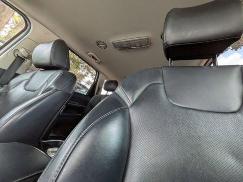 Used 2022 Kia Telluride LX image 14