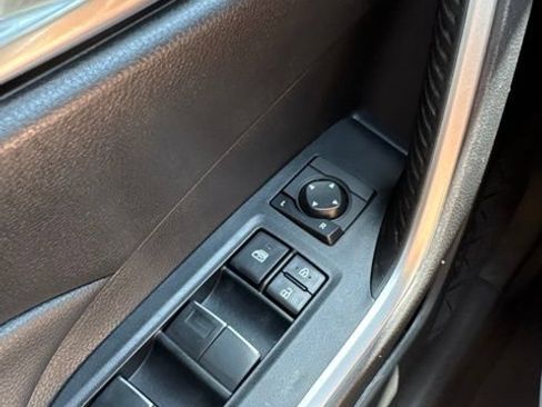 Used 2021 Toyota RAV4 XLE Premium FWD image 17