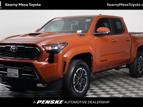 Used 2025 Toyota Tacoma TRD Sport w/ TRD Sport Upgrade Package AWD/4WD image 1