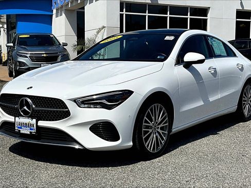 Used 2025 Mercedes-Benz CLA 250 4MATIC image 1