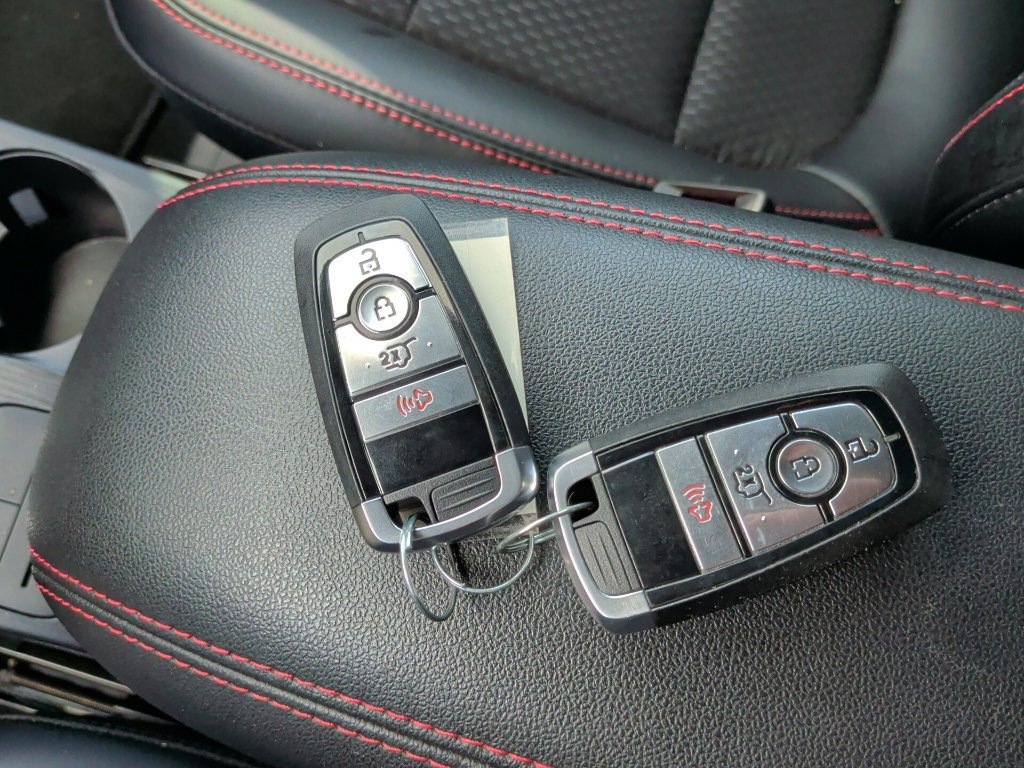 Used 2025 Ford Escape ST-Line w/ Equipment Group 301A FWD image 42