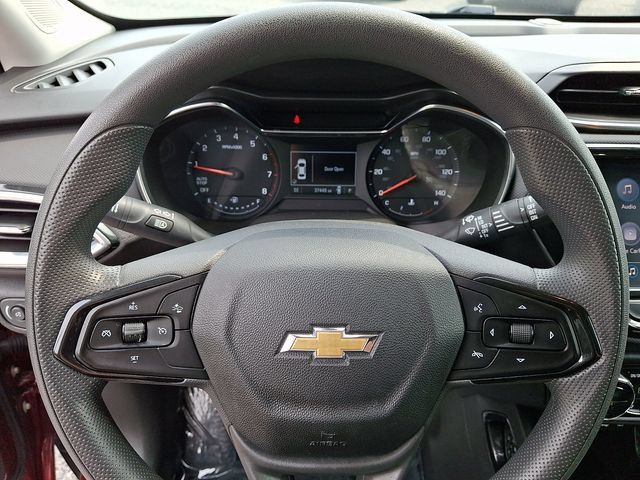 Used 2022 Chevrolet TrailBlazer LT w/ Convenience Package FWD image 19
