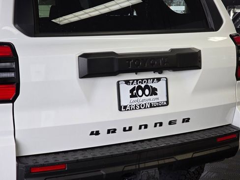 Used 2025 Toyota 4Runner SR5 image 13