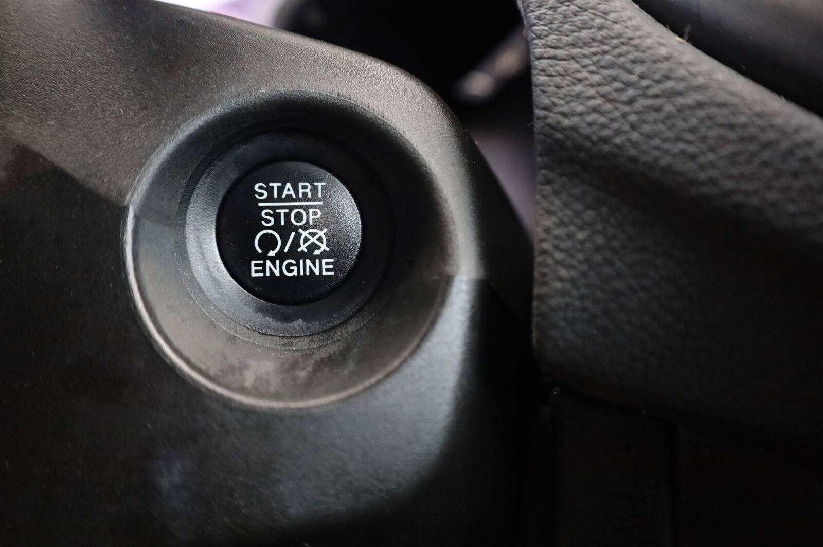 Used 2019 Jeep Compass Latitude FWD image 33