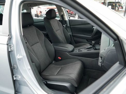 Used 2023 Honda Accord LX image 12