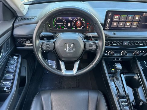 Used 2023 Honda Accord Touring image 29