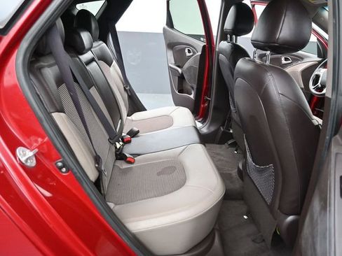 Used 2013 Hyundai Tucson GLS image 22