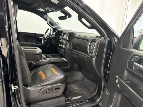 Used 2019 GMC Sierra 1500 AT4 w/ AT4 Premium Package AWD/4WD image 22