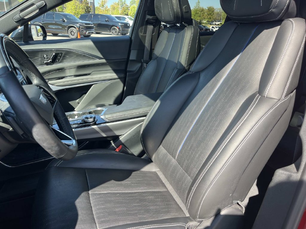 Used 2024 Cadillac Lyriq Luxury RWD image 26