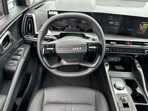 Certified 2026 Kia Sorento EX AWD/4WD image 11