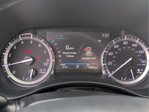 Used 2022 Toyota Highlander XLE image 24