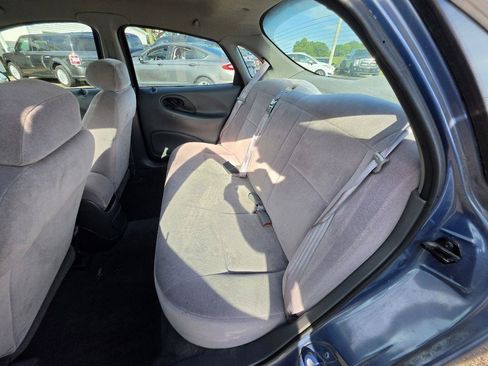 Used 1999 Ford Taurus LX FWD image 15