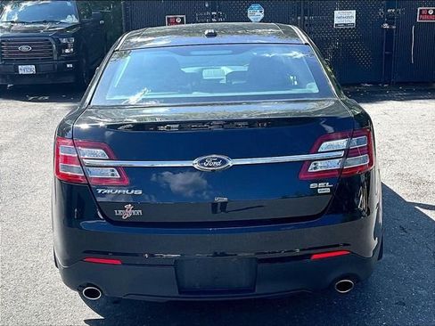 Used 2017 Ford Taurus SEL AWD/4WD image 5
