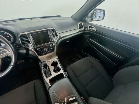 Used 2017 Jeep Grand Cherokee Laredo w/ Quick Order Package 23E image 11