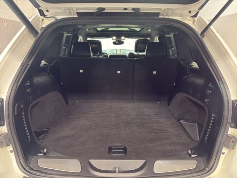 Used 2019 Jeep Grand Cherokee Limited X image 31