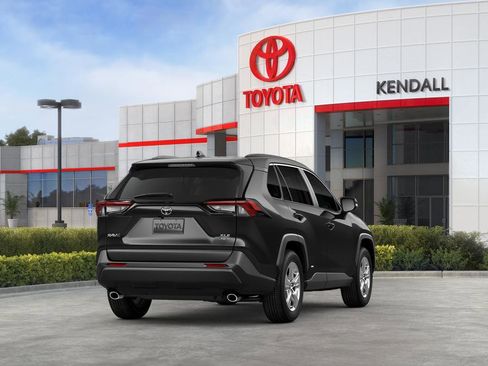 New 2025 Toyota RAV4 XLE image 41