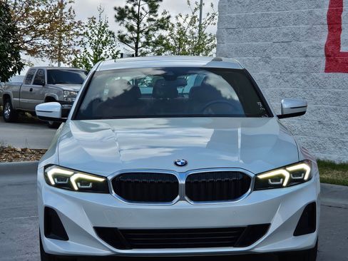 Used 2023 BMW 330i xDrive Sedan image 2