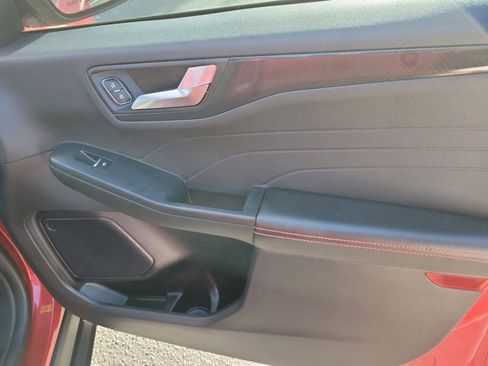 Used 2023 Ford Escape ST-Line image 7