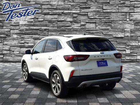 Certified 2023 Ford Escape Platinum AWD/4WD image 5