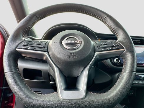 Used 2022 Nissan Kicks SR image 10