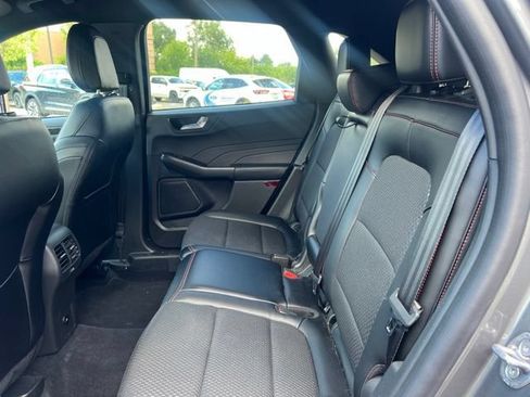 Used 2024 Ford Escape ST-Line w/ Tech Pack #1 AWD/4WD image 17