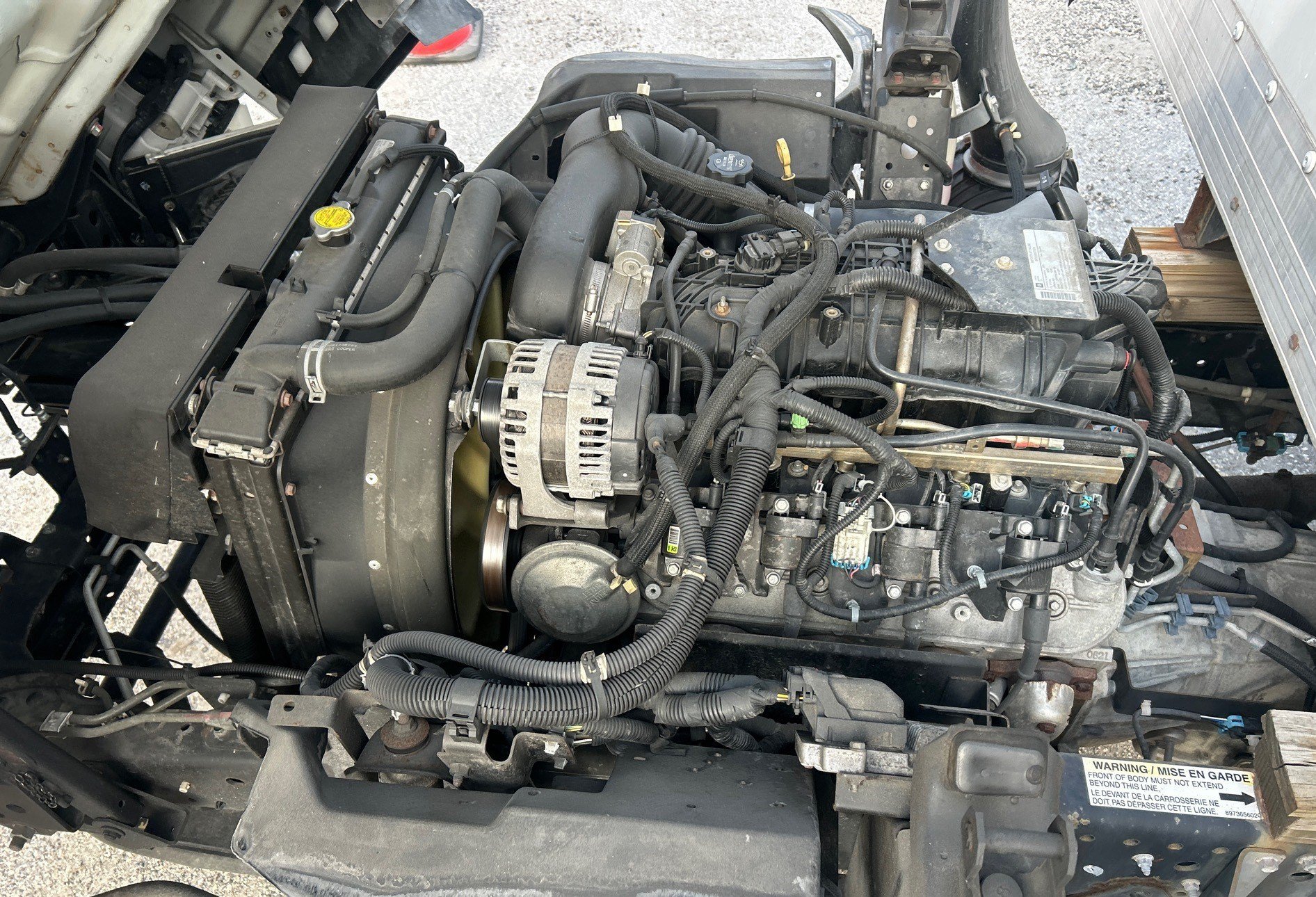 Used 2018 Isuzu NPR RWD image 9