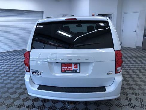 Used 2019 Dodge Grand Caravan GT FWD image 14