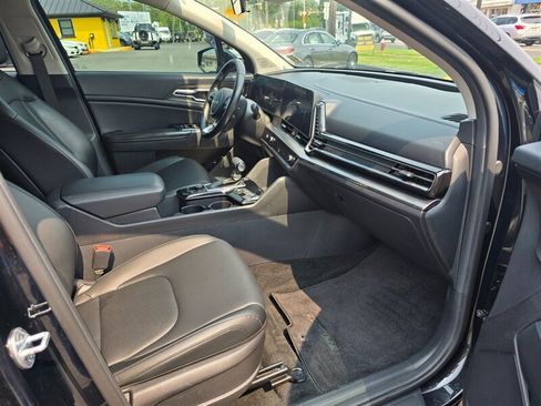 Used 2023 Kia Sportage EX FWD image 13