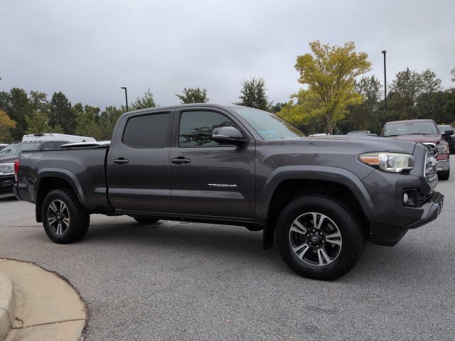 Used 2016 Toyota Tacoma TRD Sport w/ Towing Package AWD/4WD image 2