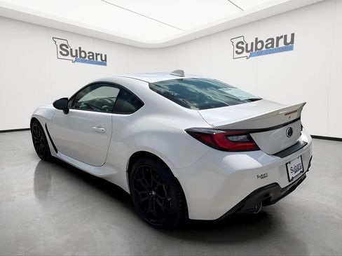 Used 2025 Toyota GR86 Premium w/ ALL Weather Mat Package (TMS) RWD image 5