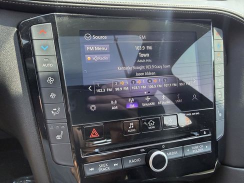 Used 2021 INFINITI QX50 Luxe w/ Appearance Package FWD image 28