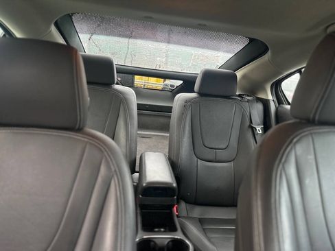 Used 2013 Chevrolet Volt Premium w/ Premium Trim Package FWD image 24