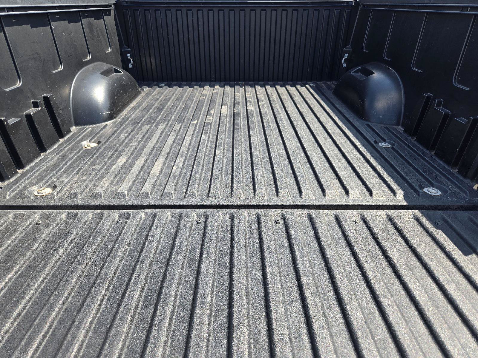 Used 2022 Toyota Tundra SR5 AWD/4WD image 30