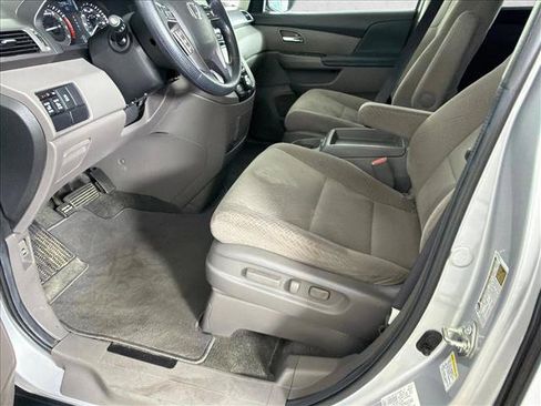 Used 2014 Honda Odyssey EX image 9