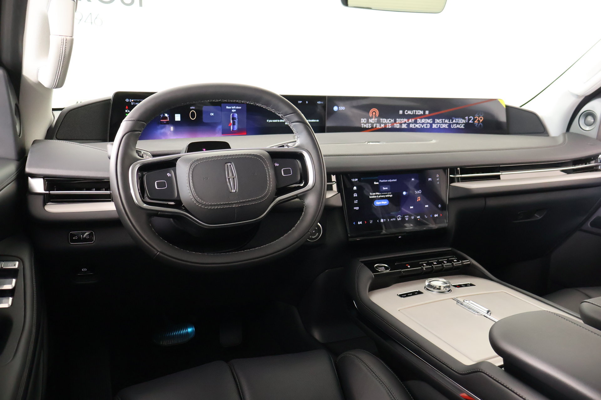 New 2026 Lincoln Navigator Premiere AWD/4WD image 2