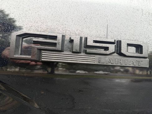 Used 2017 Ford F150 Lariat image 9