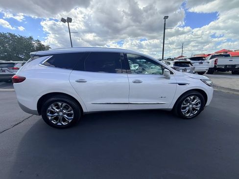 Used 2019 Buick Enclave Avenir w/ Avenir Technology Package AWD/4WD image 3