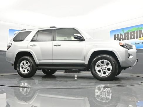 Used 2024 Toyota 4Runner SR5 Premium image 23