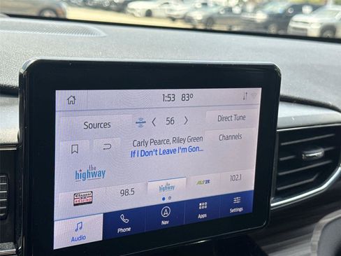 Used 2021 Ford Explorer Limited w/ Equipment Group 301A AWD/4WD image 25